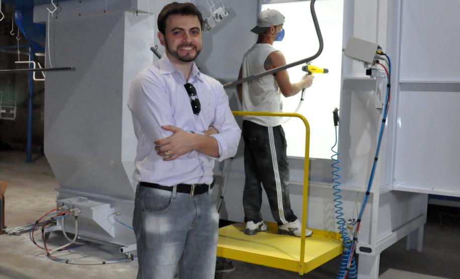 A Fomento Paraná, instituição financeira de desenvolvimento do Governo do Estado, vai encerrar o ano de 2013 atingindo marcas históricas no financiamento aos empreendedores paranaenses e aos municípios.