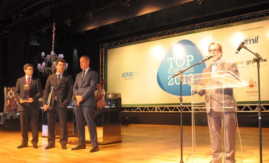 A Fomento Paraná, instituição financeira de desenvolvimento do Governo do Estado, vai encerrar o ano de 2013 atingindo marcas históricas no financiamento aos empreendedores paranaenses e aos municípios.