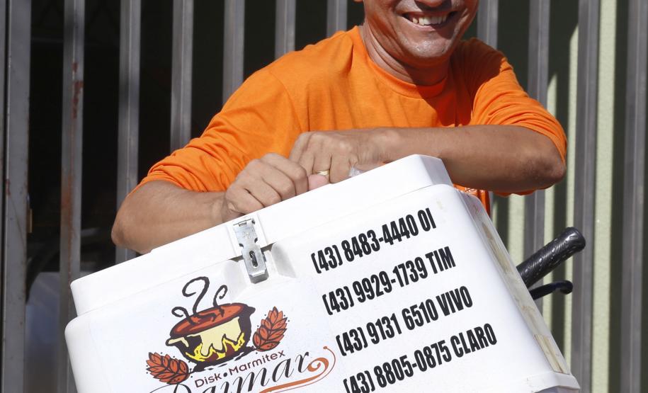 Crédito de baixo custo ajuda empreendedor a iniciar negócio próprio Morador de Cornélio Procópio usou financiamento da Fomento Paraná para iniciar empresa para entregar marmitas, que criou quatro empregos. Agora o empreendedor pensa em abrir um restaurante