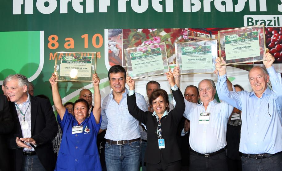 A equipe da Fomento Paraná também apresenta as linhas de crédito da instituição na feira HortiFruti Brasil Show, que acontece em Curitiba.
