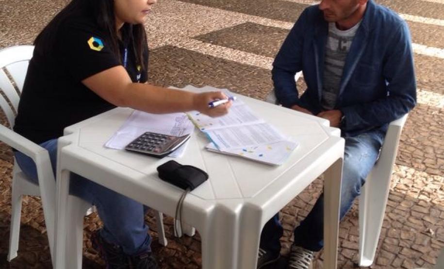 Atendimento dos agentes de crédito em Guarapuava.