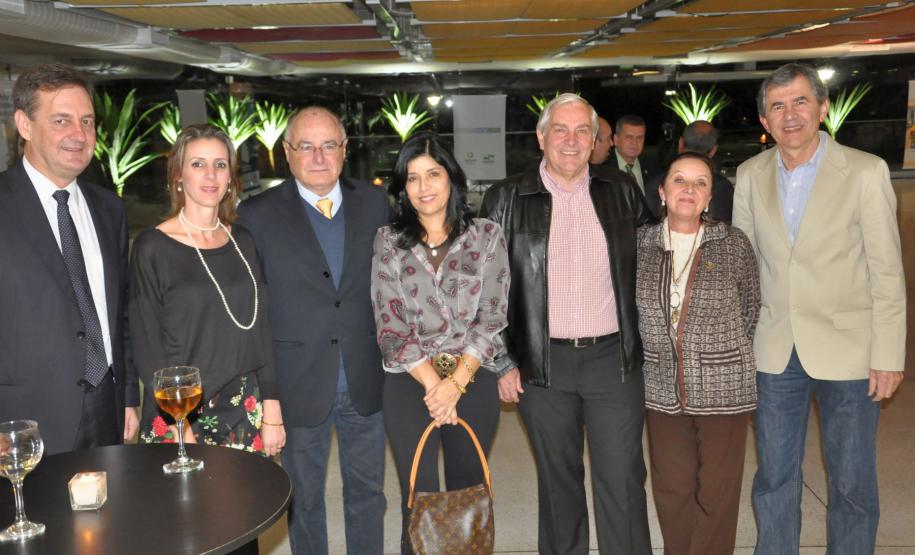 Fomento Paraná comemora 15 anos Cerimônia foi realizada no salão do Museu Oscar Niemeyer, em Curitiba.