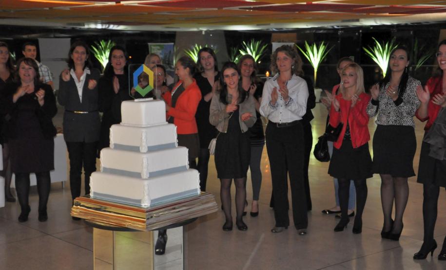 Fomento Paraná comemora 15 anos Cerimônia foi realizada no salão do Museu Oscar Niemeyer, em Curitiba.