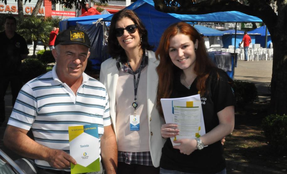 Fomento Paraná divulga linhas de crédito na região metropolitana de Curitiba O taxista Luiz André Massuquetto, que foi o primeiro profissional de Campo Largo a obter financiamento na Fomento Paraná, elogiou a instituição. “Não dá nem para comparar as taxas com as dos outros bancos. Na Fomento Paraná meu financiamento saiu muito mais barato”, disse o taxista. “Sem contar que o processo de crédito foi muito fácil.”