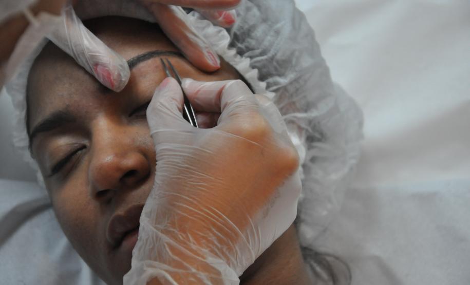 Financiamento que viabilizou a instalação do primeiro espaço dedicado somente a tratamentos faciais de Curitiba já gera lucros. E o empreendedor já contratou mais duas pessoas para atender à clientela, que não para de crescer.