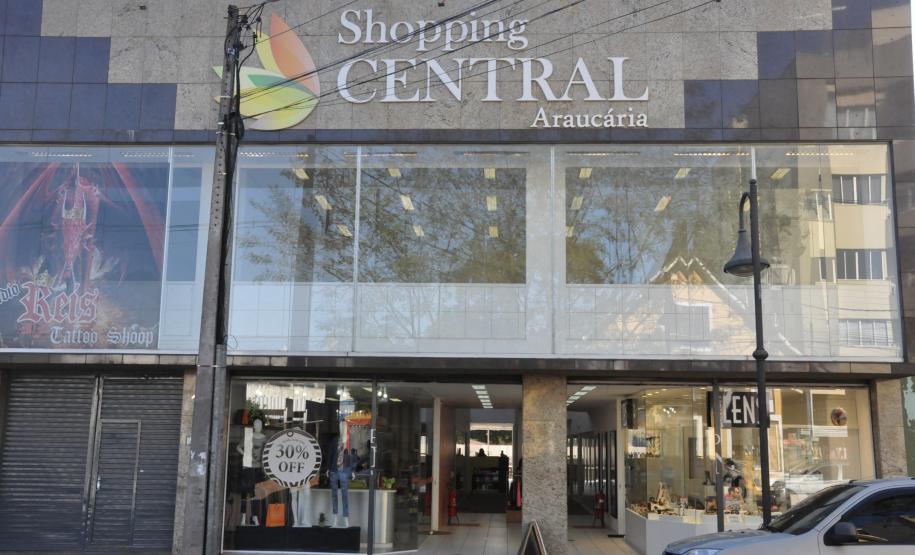 Umberto Basso Filho utilizou uma linha de crédito da Fomento Paraná para viabilizar a implantação de um pequeno shopping em um antigo imóvel de propriedade da família. O empreendimento proporcionou a criação de 80 empregos.