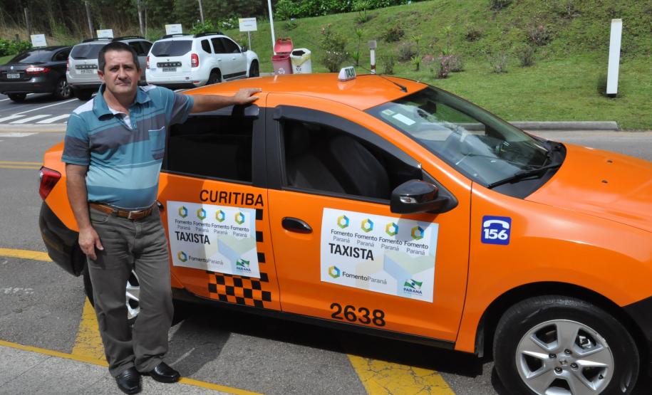 O modelo foi o escolhido pelo motorista curitibano Genesis Fernandes Faria, que participou nesta quarta-feira (1) da entrega simbólica do veículo e de uma visita ao Complexo Ayrton Senna, em São José dos Pinhais.