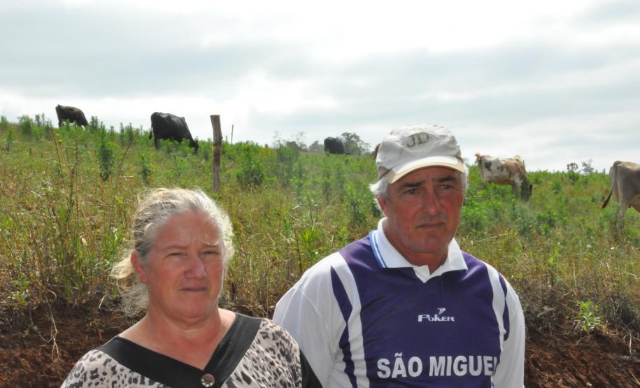 Irene Maria Stig Matoso Marques, agricultora de Porto Barreiro, financiou duas vacas pelo Paraná Juro Zero, da Fomento Paraná.