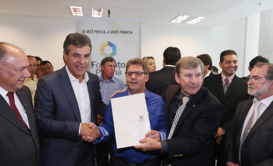 Missal, Adilton Ferrari.