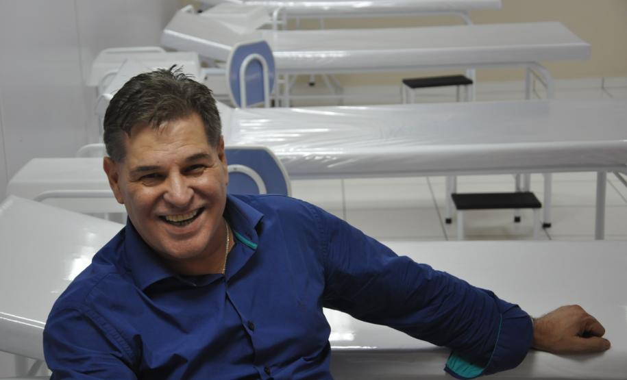 O empresário curitibano Rubens Fava abriu uma filial da instituição de ensino superior à distância Unopar em Curitiba há dois anos. Para ampliar o atendimento aos estudantes, Fava decidiu procurar um local maior e mais adequado. Para isso, ele buscou crédito na Fomento Paraná, instituição financeira de desenvolvimento do Governo do Estado.