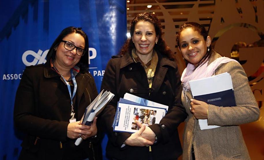 ACP e Fomento Paraná nos bairros aconteceu no Juvevê nesta semana.