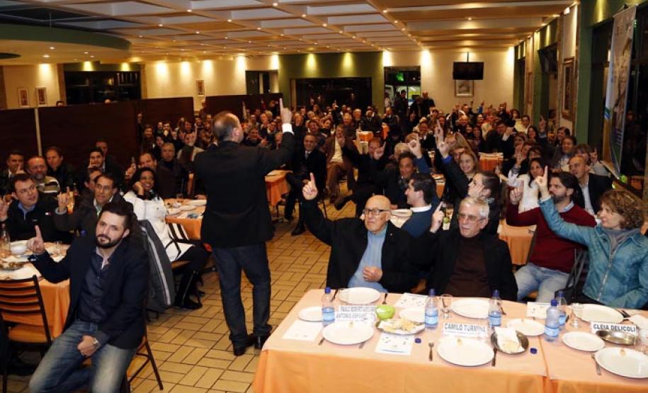 ACP e Fomento Paraná nos bairros aconteceu no Juvevê nesta semana