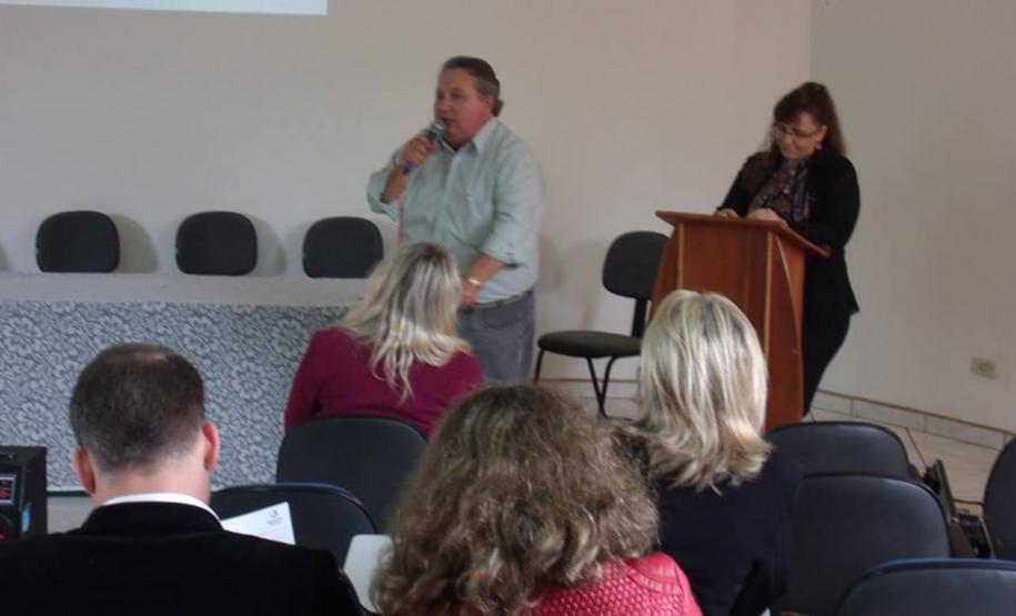 Encontro da Amocentro, em Pitanga, no Centro-Sul do Estado, com a participação da Fomento paraná, para apresentar linhas de financiamento para obras de infraestrutura e aquisição de equipamentos rodoviários para os municípios.