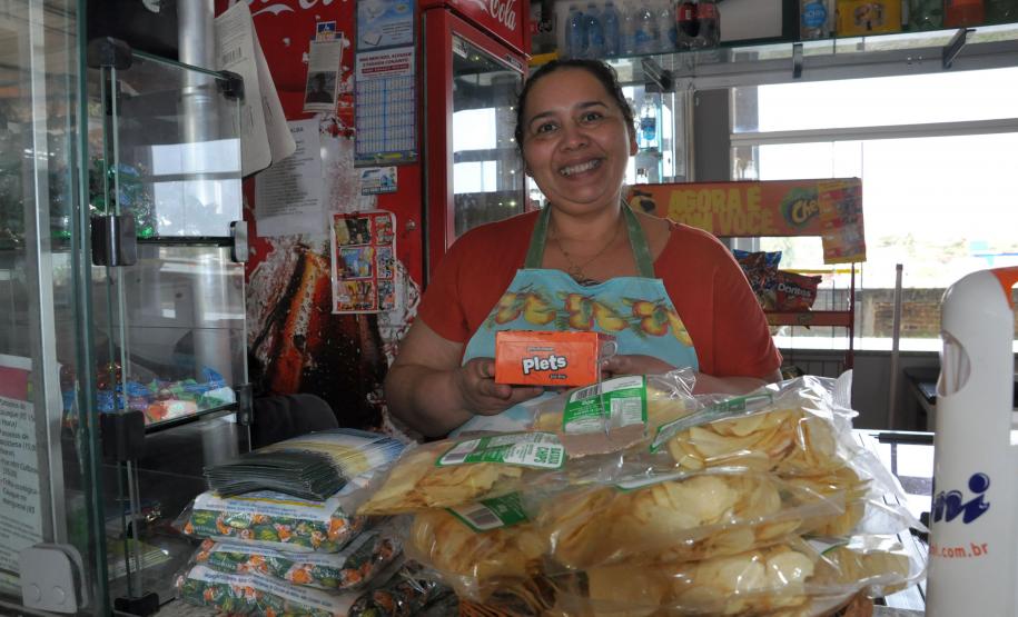 A Fomento Paraná está fazendo ações no litoral para promover a divulgação da linha de crédito Banco do Empreendedor - Transporte Escolar e Turismo e das ações da Operação Verão 2016 - Fomento Paraná. O lançamento foi no Senac Paranaguá, na manhã desta quinta, 24/9.