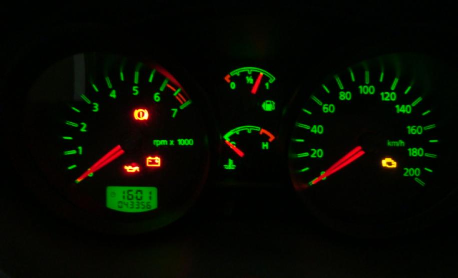 Automóvel   Ford   Fiesta Hatch   1.6   flex,   ano   2009,   que estarã no leilão da Fomento Paraná, no dia 16 de outubro.
Chassi   nº 9BFZF55P698433125,    Renavam    nº    15.826814-8,    motor    nº QF9A98433125, placa ARP-5960. SID nº 11.962.328-6. 
Preço Mínimo: R$ 12.644,00