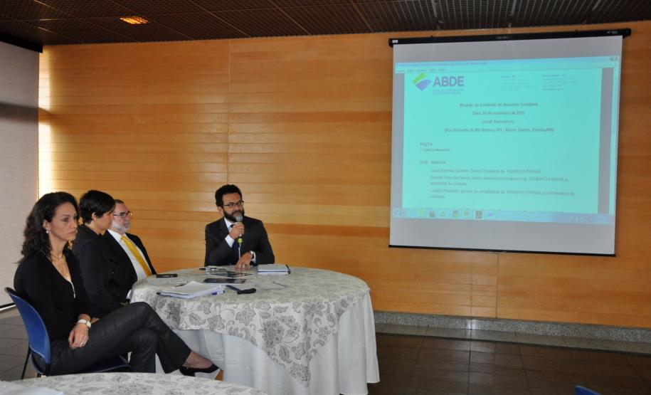 A Fomento Paraná é a anfitriã da reunião da Comissão de Assuntos Contábeis da Associação Brasileira de Desenvolvimento (ABDE), em Curitiba, nesta terça, 24/11.