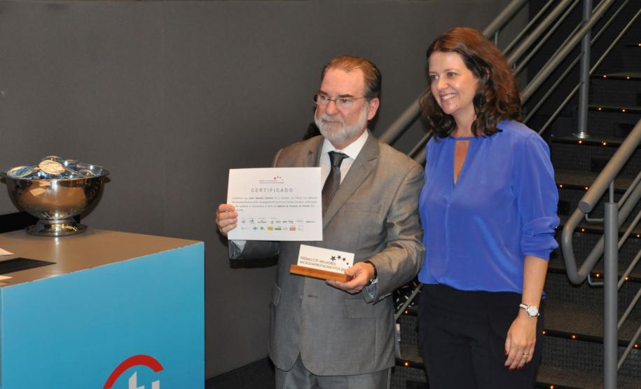 A Fomento Paraná, instituição financeira de desenvolvimento do Governo do Paraná, foi a vencedora da 10ª edição do “Prêmio Citi Melhores Microempreendimentos” (www.pcmm.com.br) na categoria Gestão Inovadora para Instituições de Microfinanças.