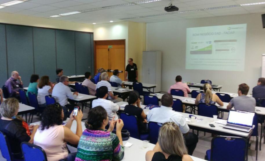 Encontro Regional de agentes em Pato Branco.