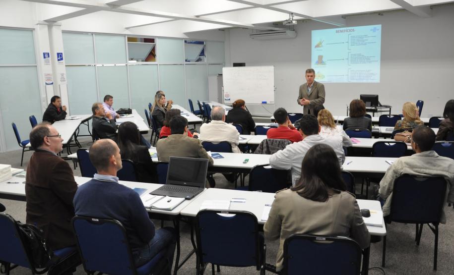 Fomento Paraná realiza Encontros Regionais com agentes Encontro Regional da Fomento Paraná realizado em Curitiba.