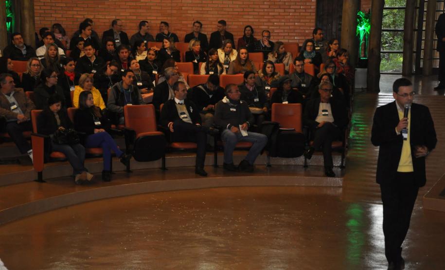 Cesar Rissetti, diretor do Sebrae-PR na abertura do encontro.