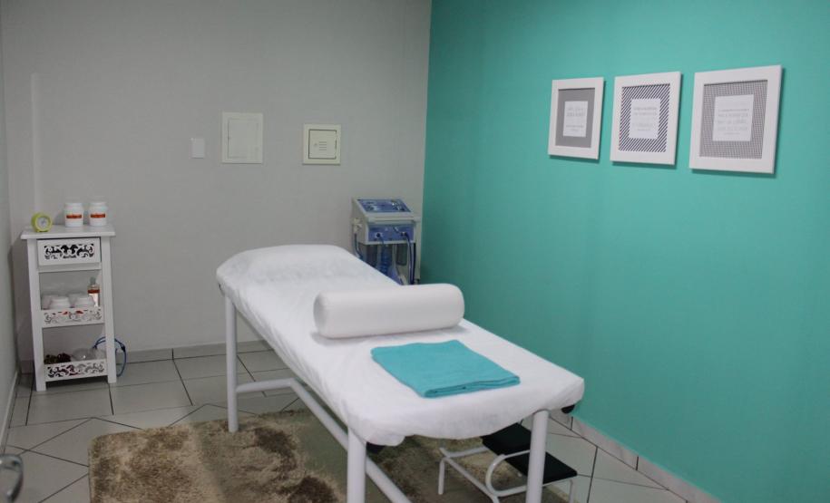 Nicolly Marini, empreendedora da Harmonia Clínica de Estética, de Marialva, norte do Paraná.