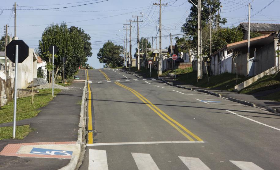Rua Manoel Alves Kusteli, obras de pavimentação financiadas pelo SFM, com recursos da Fomento Paraná. Campina Grande do Sul. Foto: Pedro Ribas/ANPr