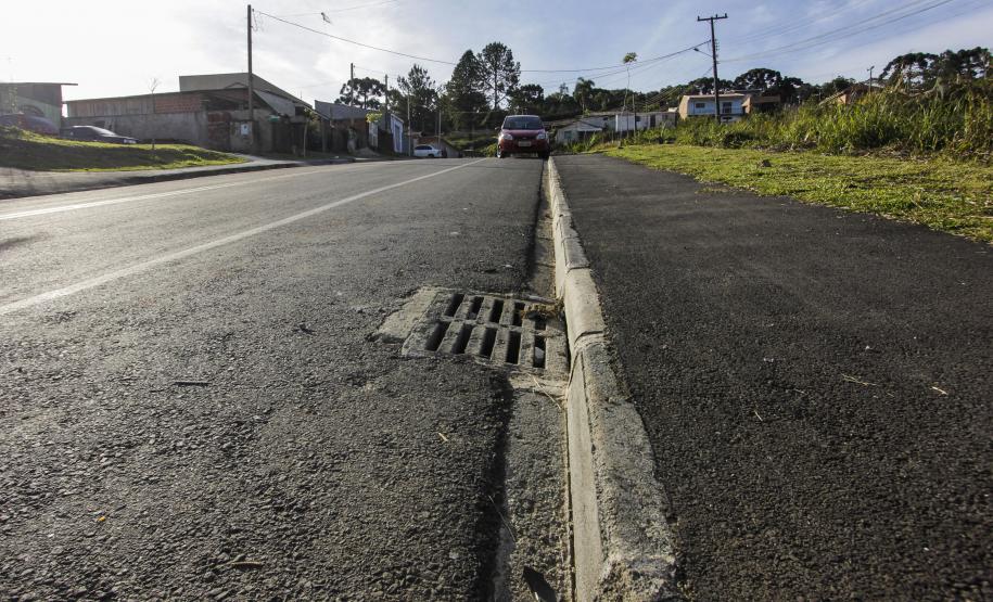 Rua Maria Zanetti, obras de pavimentação financiadas pelo SFM, com recursos da Fomento Paraná. Campina Grande do Sul. Foto: Pedro Ribas/ANPr