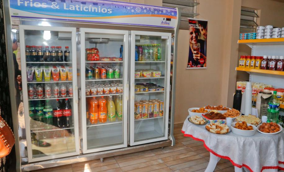 Imagem do Villa Empório Armazém, recém inaugurado pela empreendedora Marisa dos Santos, em Campo Largo. Com apoio da Fomento Paraná, instituição financeira do Governo do Estado, Marisa já buscou três créditos e está melhorando de vida.