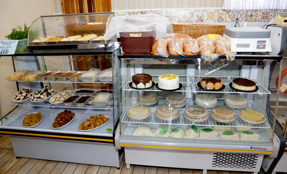 Imagem do Villa Empório Armazém, recém inaugurado pela empreendedora Marisa dos Santos, em Campo Largo. Com apoio da Fomento Paraná, instituição financeira do Governo do Estado, Marisa já buscou três créditos e está melhorando de vida.