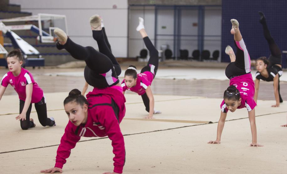 Equipe da Associação de Ginástica Rítmica, patrocinada pela Fomento Paraná. Foto: Pedro Ribas/ANPr