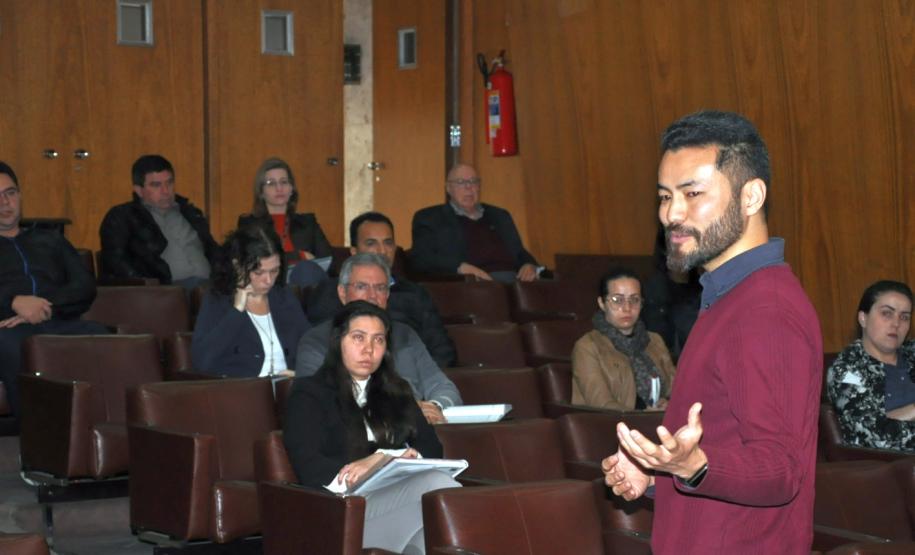 UniFomento promove Startup Day# Fabio Arazaki fala da experiência Go Bee, uma startup cliente da Fomento Paraná que desenvolve soluções para indústrias