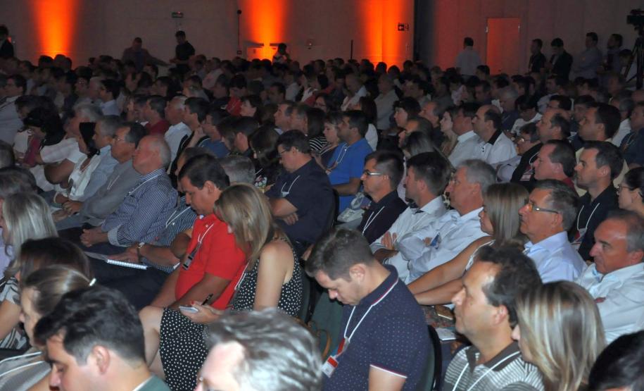 Encontro de Prefeitas e Prefeitos Eleitos - Gestão 2017-2020 Encontro de Prefeitas e Prefeitos Eleitos - Gestão 2017-2020, promovido pelo Governo do Paraná, em parceria com o Sebrae/PR, em Foz do Iguaçu, de 29 de novembro a 2 de dezembro de 2016.