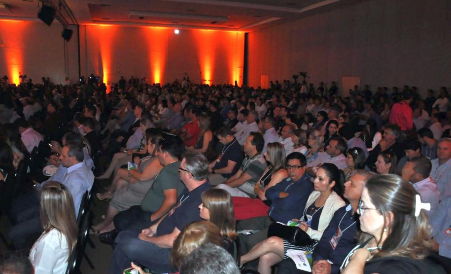 Encontro de Prefeitas e Prefeitos Eleitos - Gestão 2017-2020 Encontro de Prefeitas e Prefeitos Eleitos - Gestão 2017-2020, promovido pelo Governo do Paraná, em parceria com o Sebrae/PR, em Foz do Iguaçu, de 29 de novembro a 2 de dezembro de 2016.