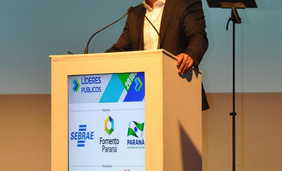 Encontro de Prefeitas e Prefeitos Eleitos - Gestão 2017-2020 Encontro de Prefeitas e Prefeitos Eleitos - Gestão 2017-2020, promovido pelo Governo do Paraná, em parceria com o Sebrae/PR, em Foz do Iguaçu, de 29 de novembro a 2 de dezembro de 2016.