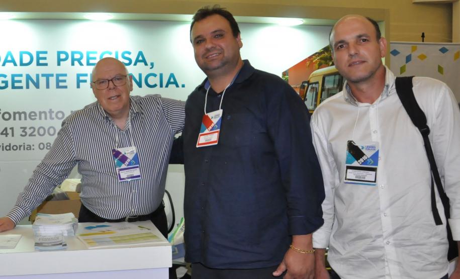 Encontro de Prefeitas e Prefeitos Eleitos - Gestão 2017-2020 Encontro de Prefeitas e Prefeitos Eleitos - Gestão 2017-2020, promovido pelo Governo do Paraná, em parceria com o Sebrae/PR, em Foz do Iguaçu, de 29 de novembro a 2 de dezembro de 2016.