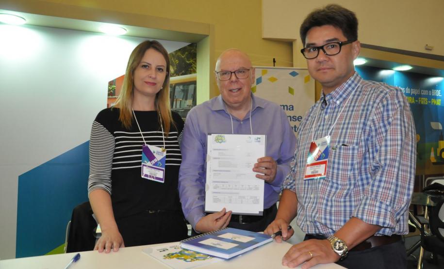 Encontro de Prefeitas e Prefeitos Eleitos - Gestão 2017-2020 Encontro de Prefeitas e Prefeitos Eleitos - Gestão 2017-2020, promovido pelo Governo do Paraná, em parceria com o Sebrae/PR, em Foz do Iguaçu, de 29 de novembro a 2 de dezembro de 2016.