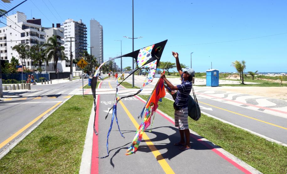 Para o vendedor ambulante Marcos Rolin do Amaral as melhorias atraíram mais clientes.
