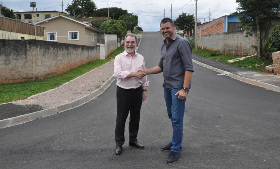 Fazenda Rio Grande retoma convênio com a Fomento Paraná O prefeito de Fazenda Rio Grande, Márcio Wosniak, recebeu o presidente da Fomento Paraná, Juraci Barbosa, que iniciou uma programação de visitas técnicas aos municípios paranaenses.