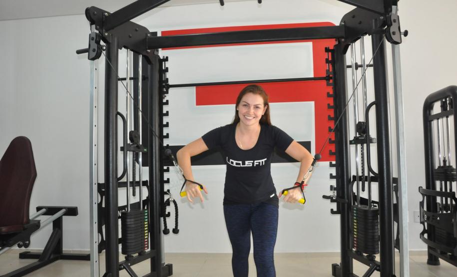 A profissional de educação física buscou financiamento da Fomento Paraná para montar a academia, inaugurada em maio de 2017.