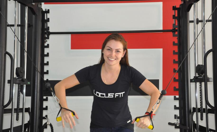 A profissional de educação física buscou financiamento da Fomento Paraná para montar a academia, inaugurada em maio de 2017.