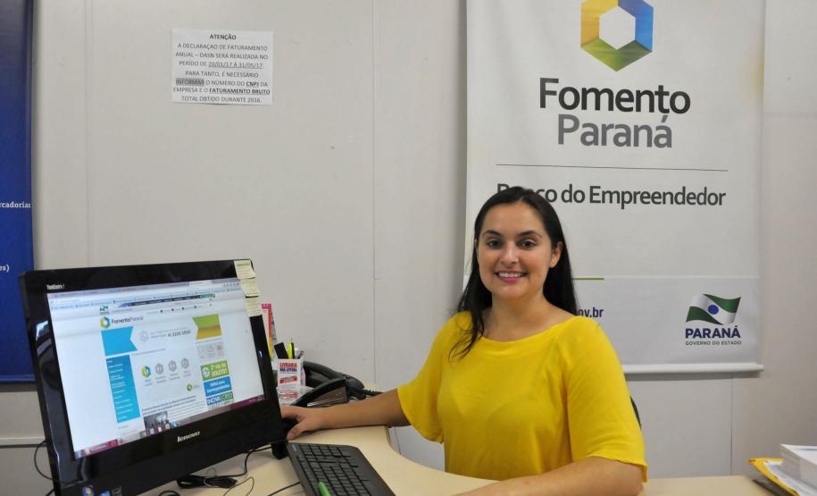 Em Toledo, no oeste do estado, a agente de crédito Karoline Hoffmann entrou em contato com todos os clientes, esclarecendo sobre a mudança.