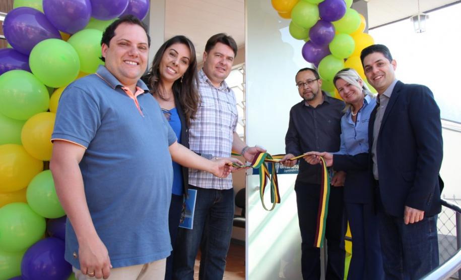 Bituruna abre Centro do Cidadão e do Empreendedor, que reúne diversos serviços voltados ao desenvolvimento A Prefeitura de Bituruna inaugurou o Centro do Cidadão e do Empreendedor. O novo espaço reúne diversos serviços oferecidos pela Agência do Trabalhador, Sala do Empreendedor e Secretaria de Indústria e Comércio para facilitar o atendimento do cidadão.