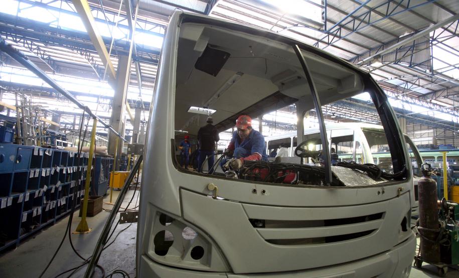 Indústria do Paraná mantém liderança na geração de empregos