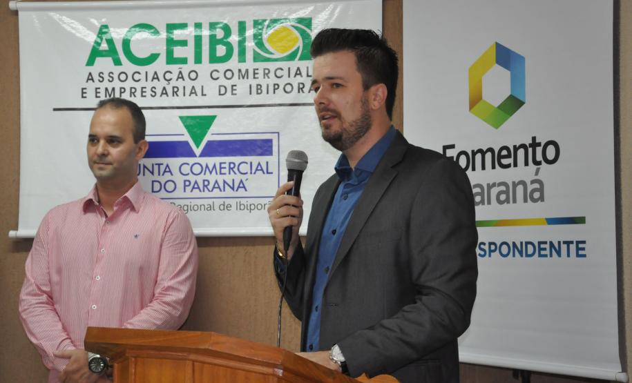 A Instituição financeira do Governo do Estado e a Associação Comercial e Empresarial de Ibiporã formalizaram parceria para a ACEIBI operar como Correspondente em financiamentos de projetos de empresas de micro, pequeno e médio porte, em valores a partir de R$ 20 mil até R$ 1,5 milhão