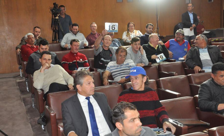 A Fomento Paraná realizou um leilão nesta terça-feira (7) para alienação de bens disponibilizados após processo de cobrança judicial ou administrativa.