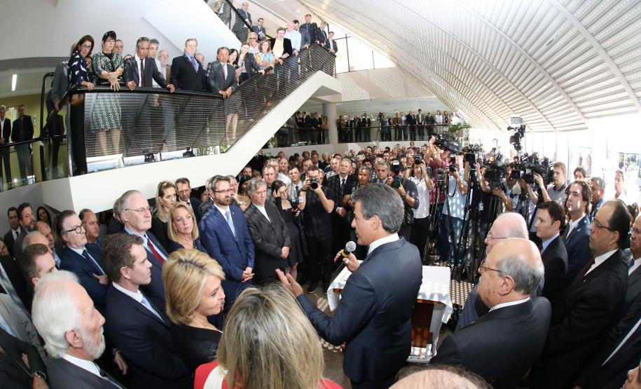 Governador Beto Richa participa da posse de Orlando Pessuti na Presidência do BRDE, em substituição a Odacir Klein.Curitiba, 14/11/2017.