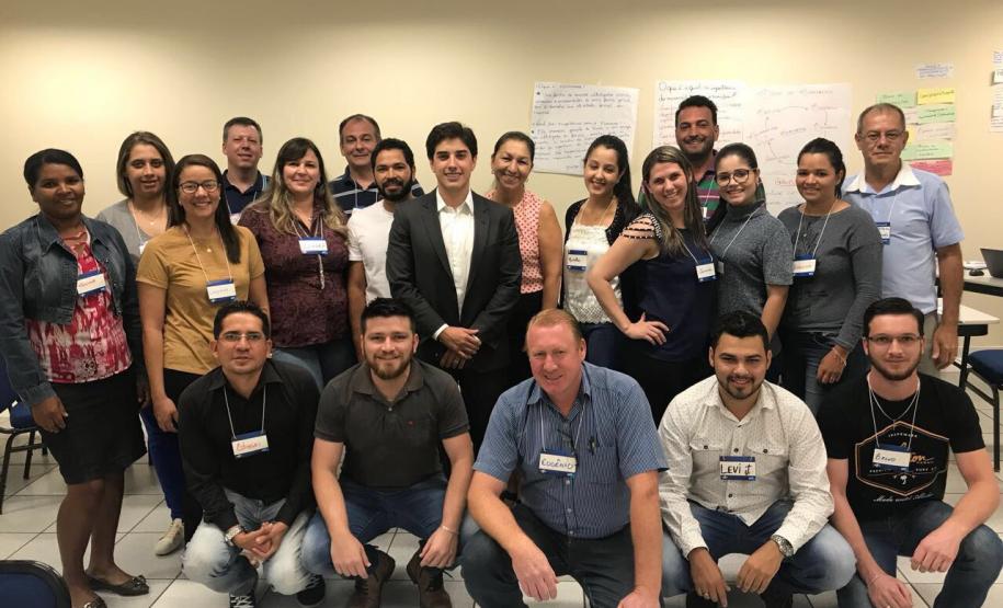 Esta é a 11ª turma do curso de capacitação de novos agentes de crédito da Fomento Paraná em 2017. O curso aconteceu no Sebrae de Maringá. Somente neste ano já foram capacitados quase 300 candidatos a agentes.