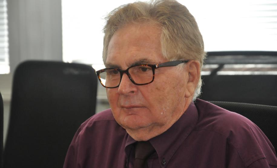 Palestra promovida pela UniFomento com o professor alemão Klaus Rother e Giovanna Zeny, apresentada a diretores, gerentes, assessores e coordenadores da Fomento Paraná.