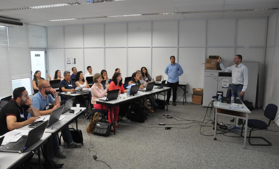 O curso é destinado a capacitar funcionários e servidores de prefeituras, federações e associações empresariais. Aulas presenciais serão realizadas nas instalações do Sebrae-PR em Londrina e Maringá. Cada turma terá 25 vagas.