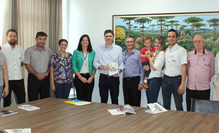 Pequena indústria estabelecida no município foi incluída em livro lançado pela instituição do Governo do Estado em parceria com o Sebrae/PR.